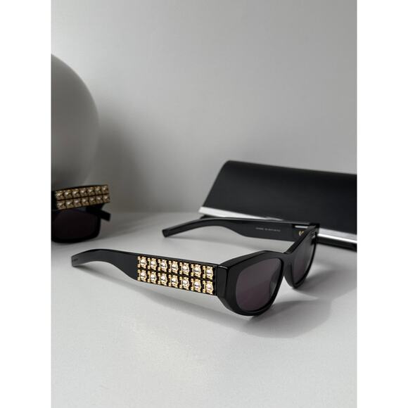 NEW Givenchy GV40078U Cat Eye Black Crystal Sunglasses $700 main image 6